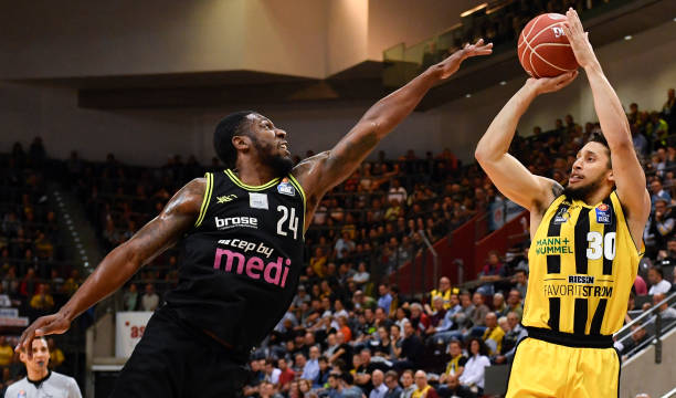 他的战术思 他的战术思